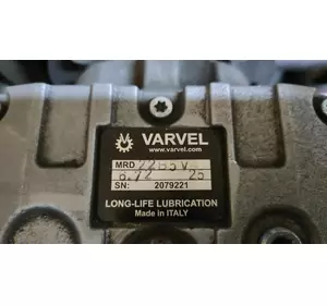 Редуктор для штукатурки Varvel FRD 2 2 B5 V 1:6,72 IEC90B5(24 200)АU25 DFU200
