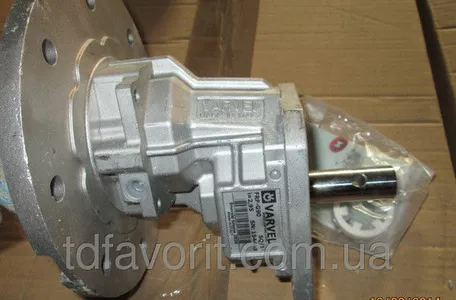 Мотор-редукторы и электродвигатели систем кормления Мотор-редукторы и электродвигатели систем кормления