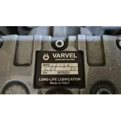 Редуктор для штукатурки Varvel FRD 2 2 B5 V 1:6,72 IEC90B5(24 200)АU25 DFU200